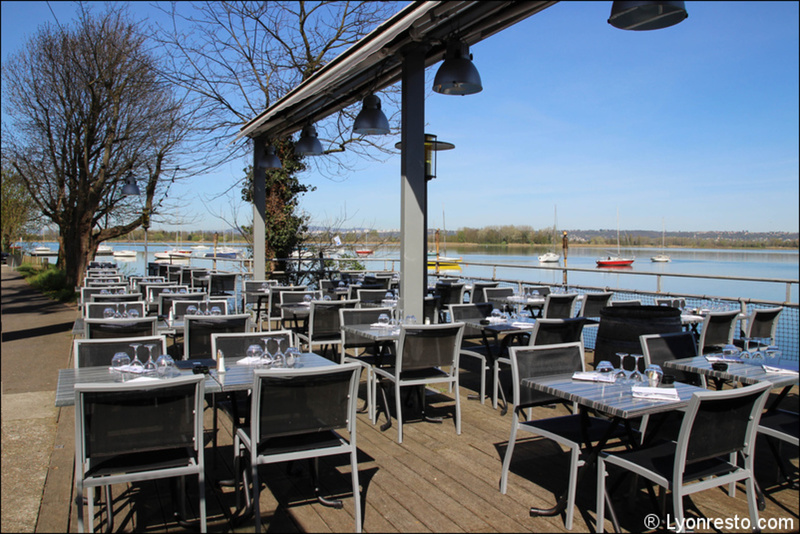 Au Bord De L Eau Restaurant Decines Charpieu Horaires Telephone Avis Lyonresto