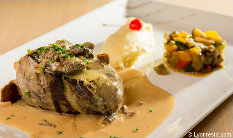 Au Bord De L Eau Restaurant Decines Charpieu Horaires Telephone Avis Lyonresto