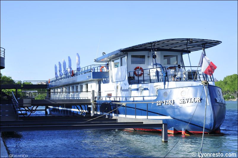 Lyon. Une nouvelle péniche-bar a ouvert à la place de The Boat