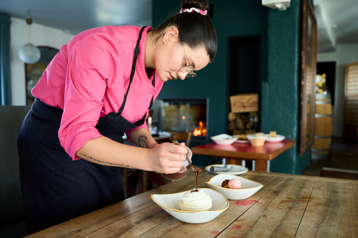 Le restaurant La haut sur la colline à 69450 Saint-Cyr-au-Mont-D'or recommandé