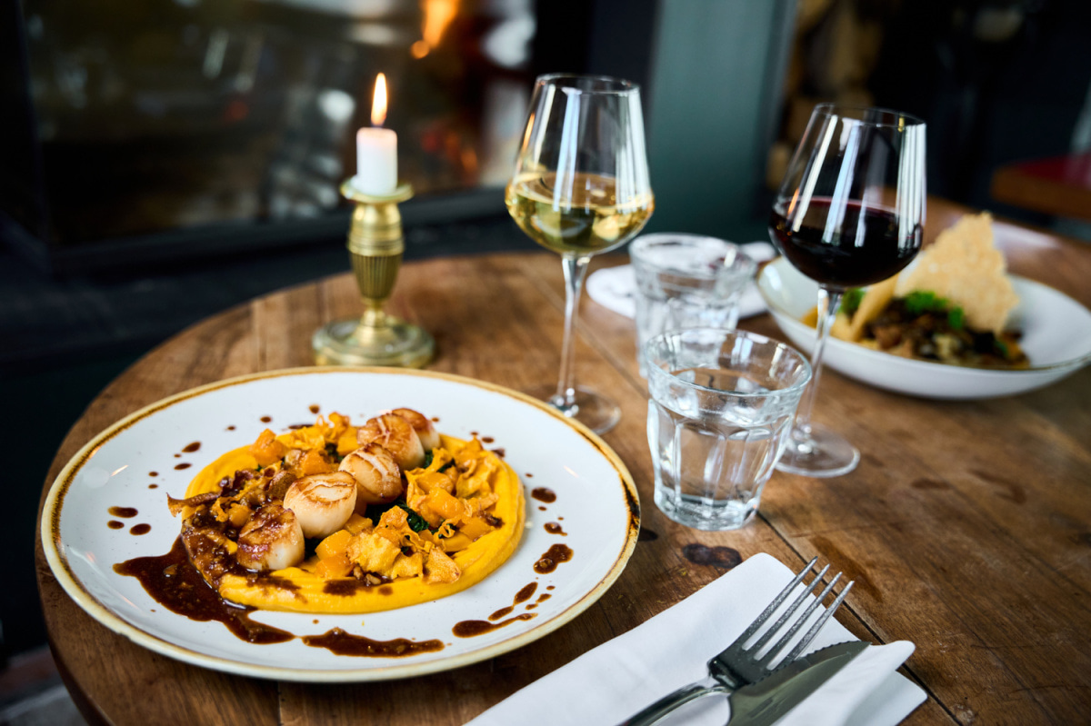 Le restaurant La haut sur la colline à 69450 Saint-Cyr-au-Mont-D'or recommandé