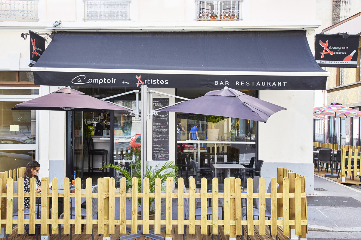 Le Comptoir Des Artistes Restaurant