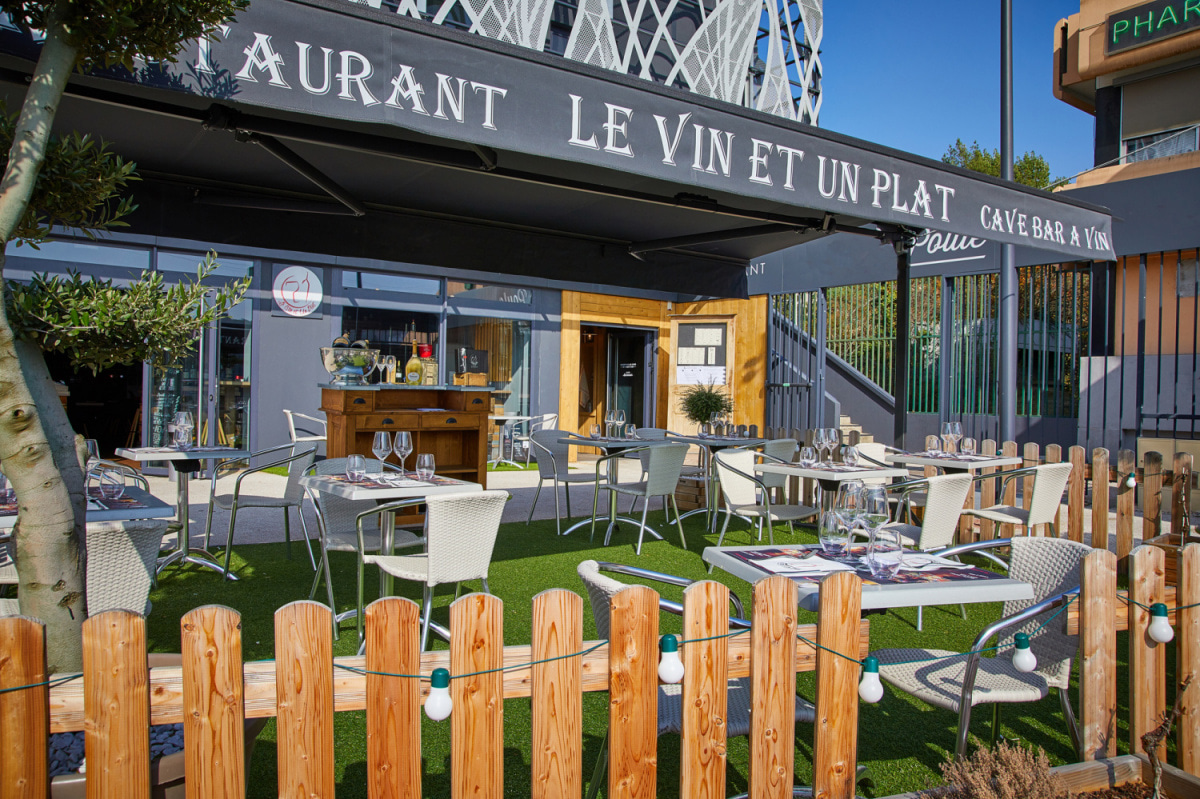 Bar A Vin Tassin La Demi Lune Le Vin Et Un Plat Restaurant Tassin La Demi Lune Horaires Telephone Avis Lyonresto