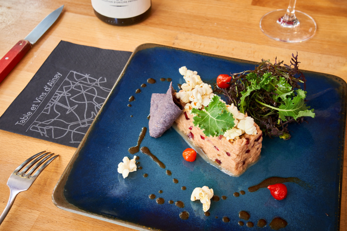 Table Et Vins D Ainay Restaurant Lyon Reserver Menu Video