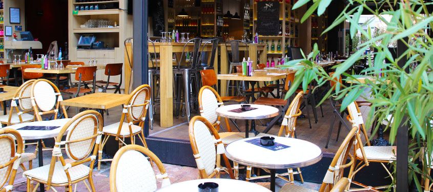 Les terrasses de restaurant urbaines Lyonnaises